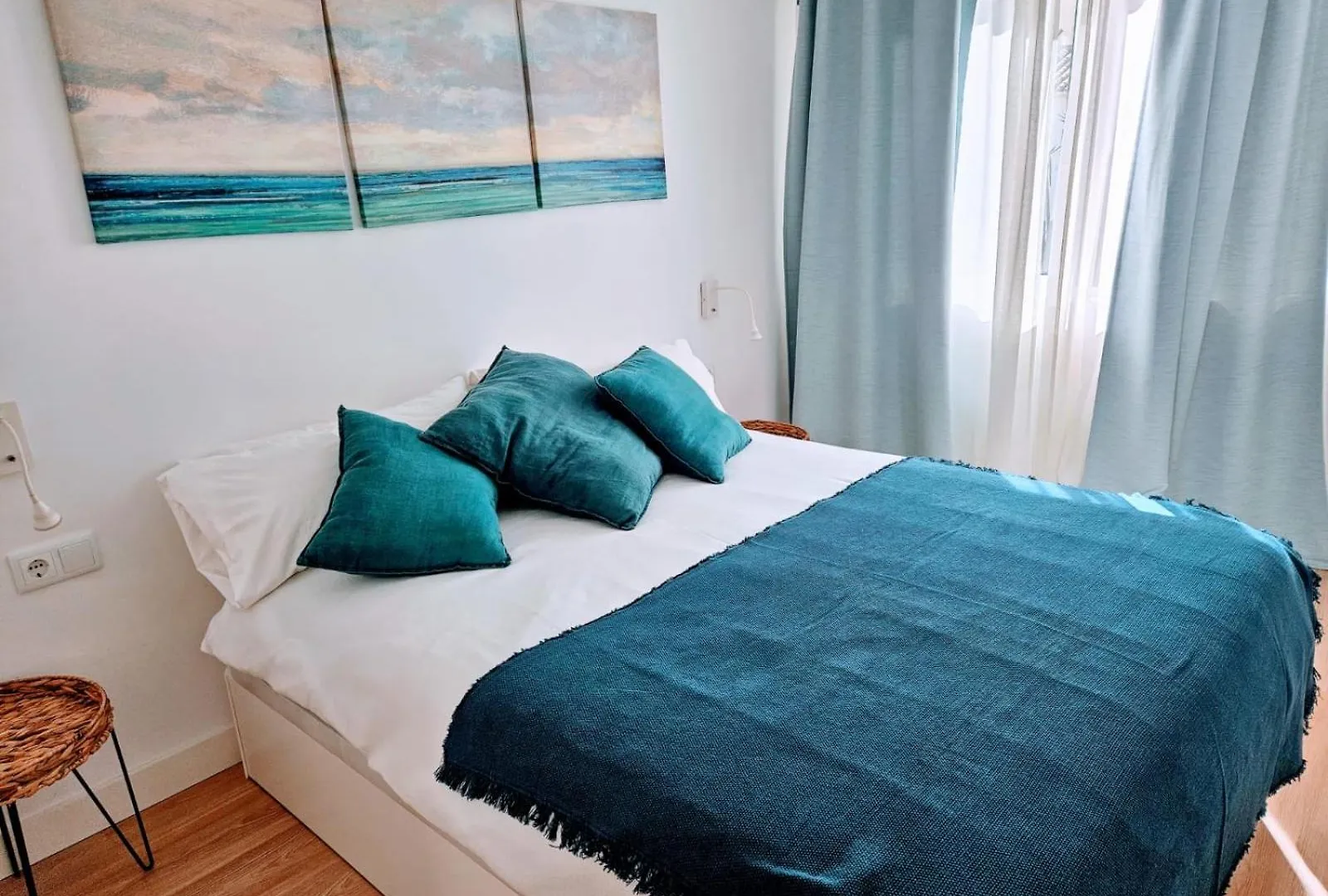 Playa Carihuela By Hdc Apartments Torremolinos Spain
